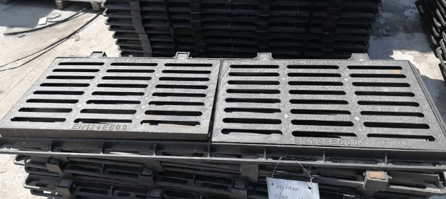 福田球墨铸铁连体双篦展示